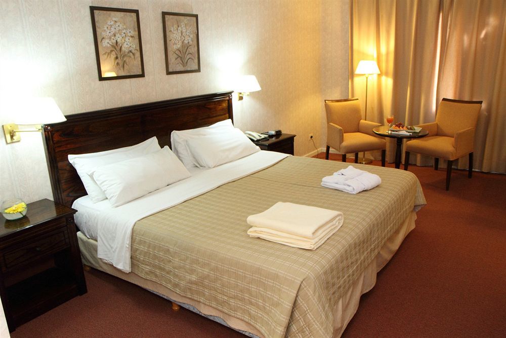 Wyndham Garden Campana 호텔 외부 사진